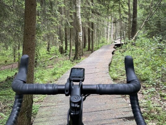 Cycling trips around the Suwałki Region, photo: gravel - bike - news from SIRVIS - Lake Serwy - Suwałki Region