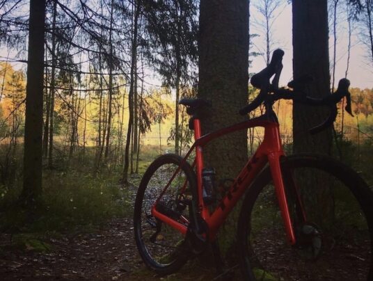 Cycling trips around the Suwałki Region, photo: gravel - bike - news from SIRVIS - Lake Serwy - Suwałki Region